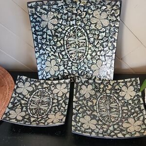 Set of Three Elegant Mosaic Decorative Plates Mother of Pearl Inlay